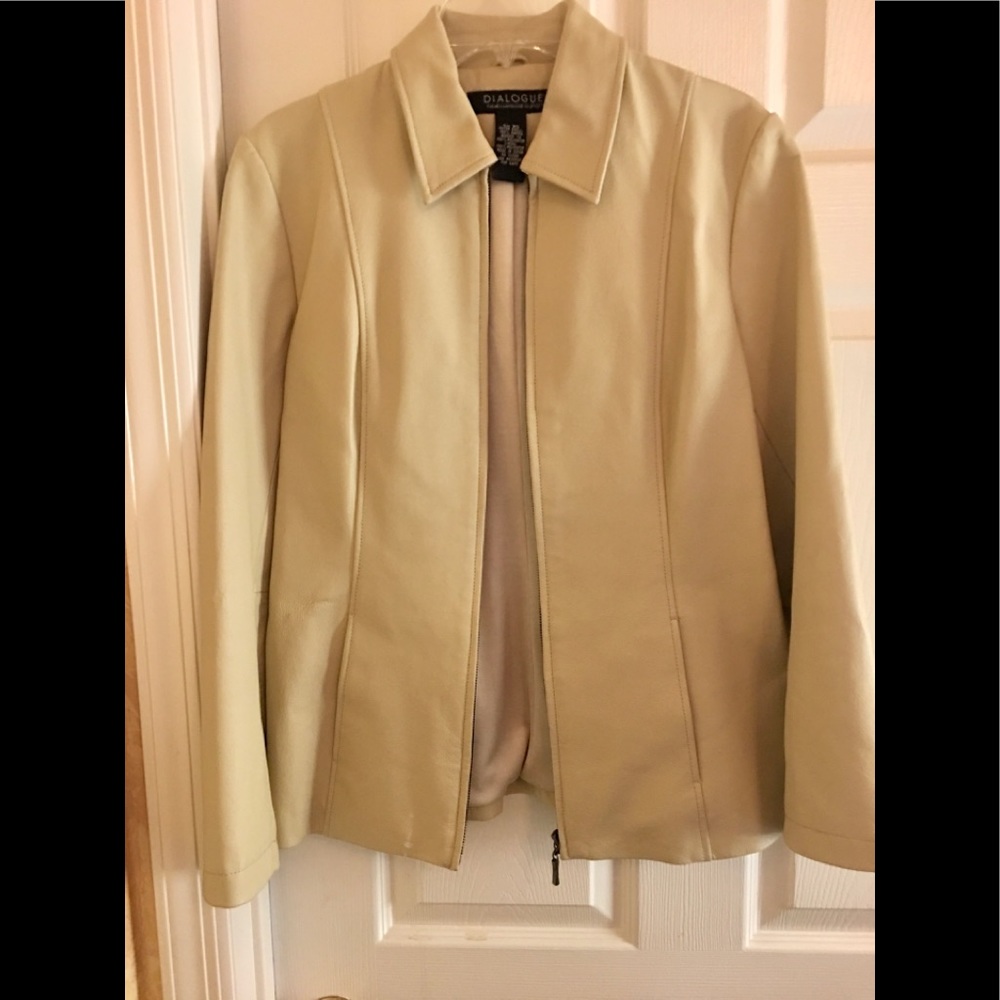 NWOT Leather jacket with front Zipper closure